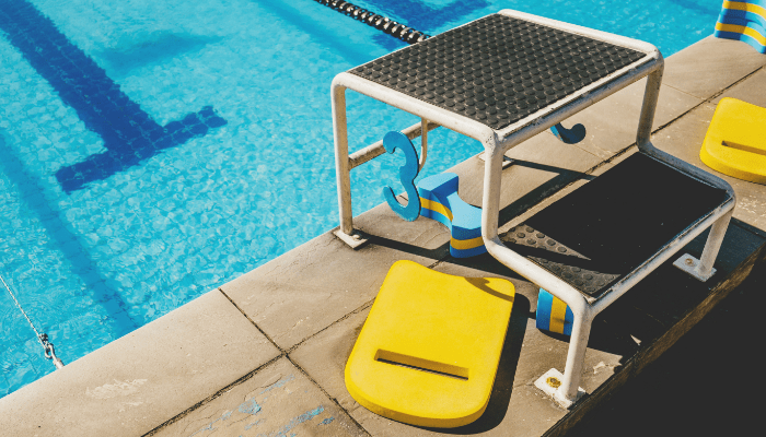 Equipamentos que Fazem Diferença na Performance Dentro da Piscina